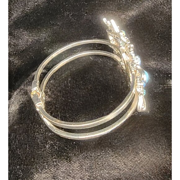 Hinged Starfish and Seashell Bracelet with Blue Rhinestones - Picture 3 of 11